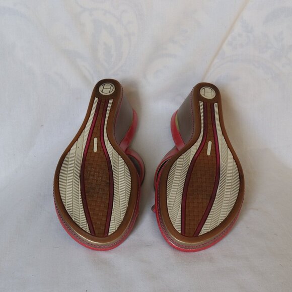 Cole Haan metallic thong Nike Air sports sandal. - Picture 4 of 6